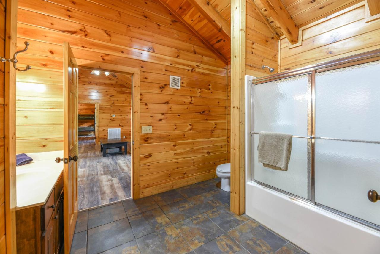 Smokystays 6 Bedroom Cabin Pigeon Forge Exterior foto